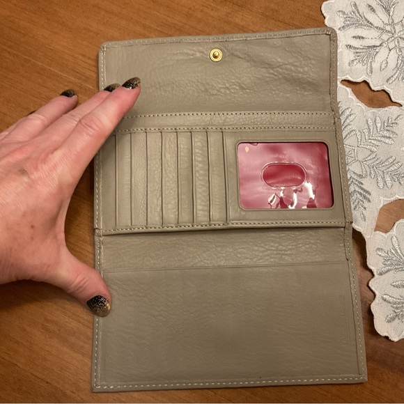 Dooney & Bourke Florentine Light Taupe Wallet - Picture 7 of 9